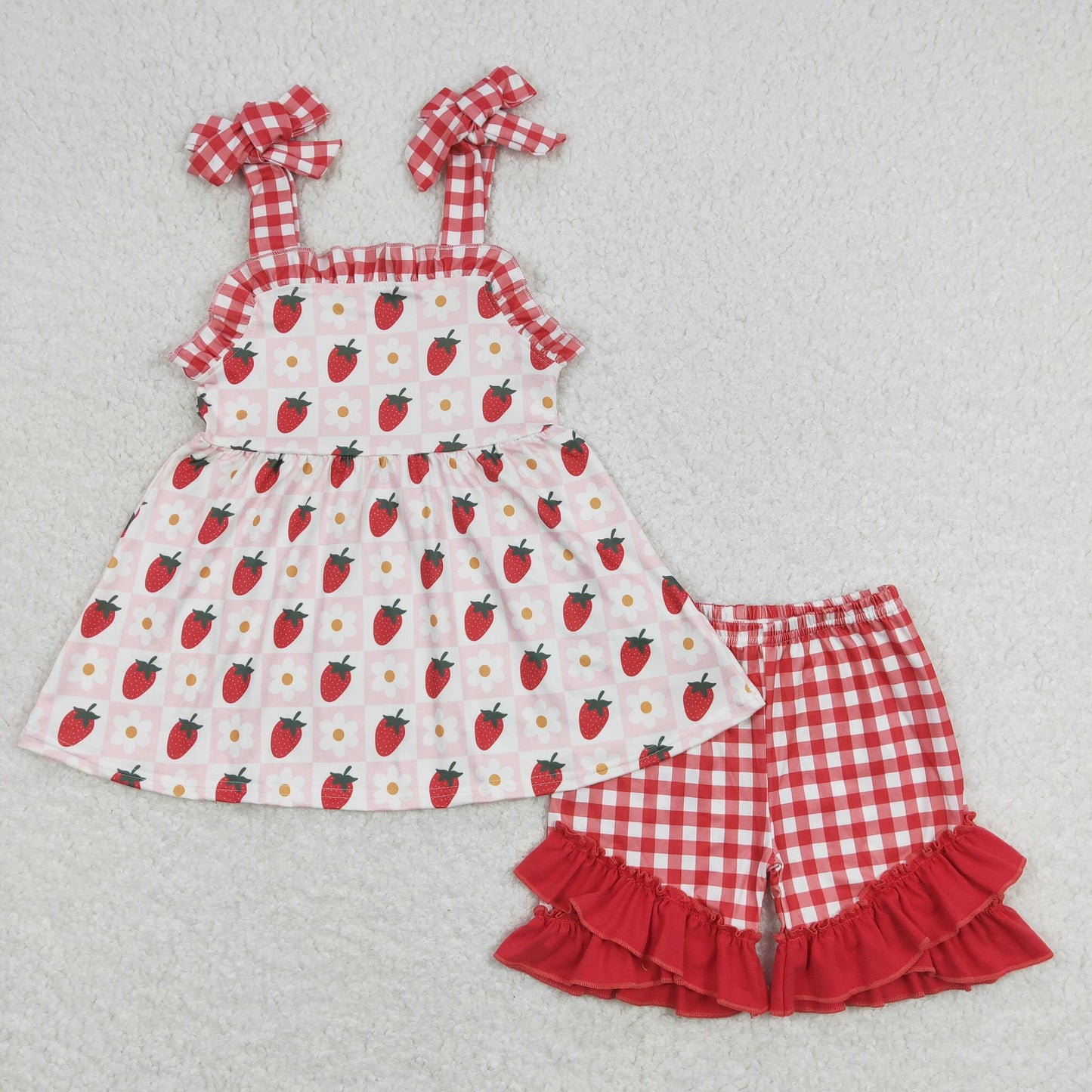 Strawberry + Daisies Shorts Set