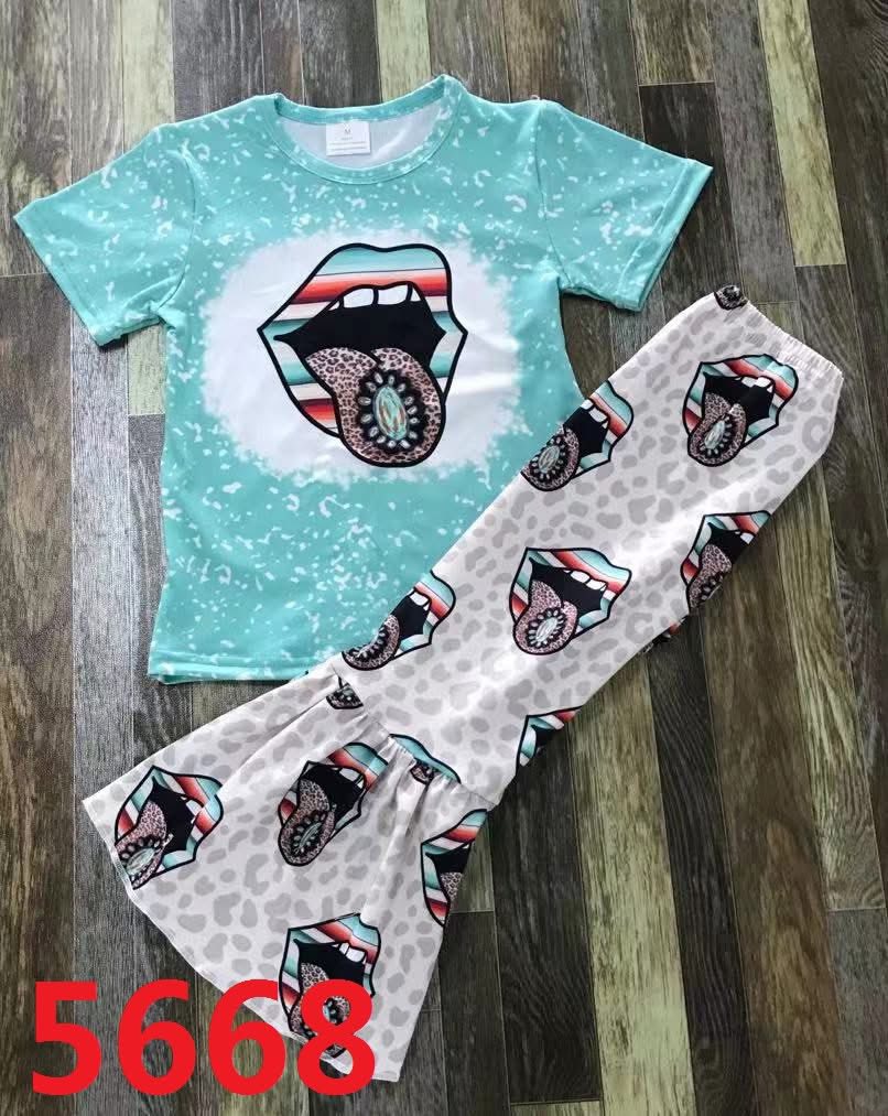 Western Kiss Pants Set