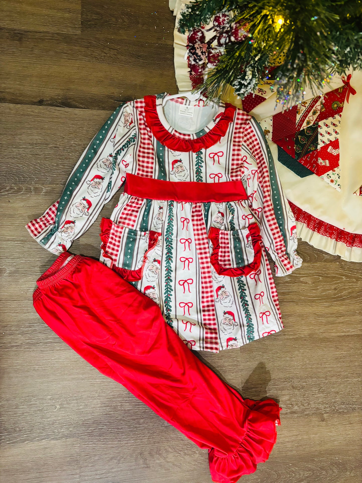 Santa Bow Ruffle Pocket Set
