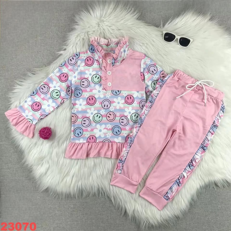 Pink Retro Smiley Face Pullover Set
