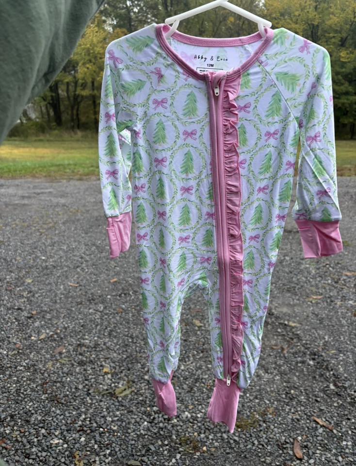 Pink Bow Christmas Tree Ruffle Bamboo Zippy